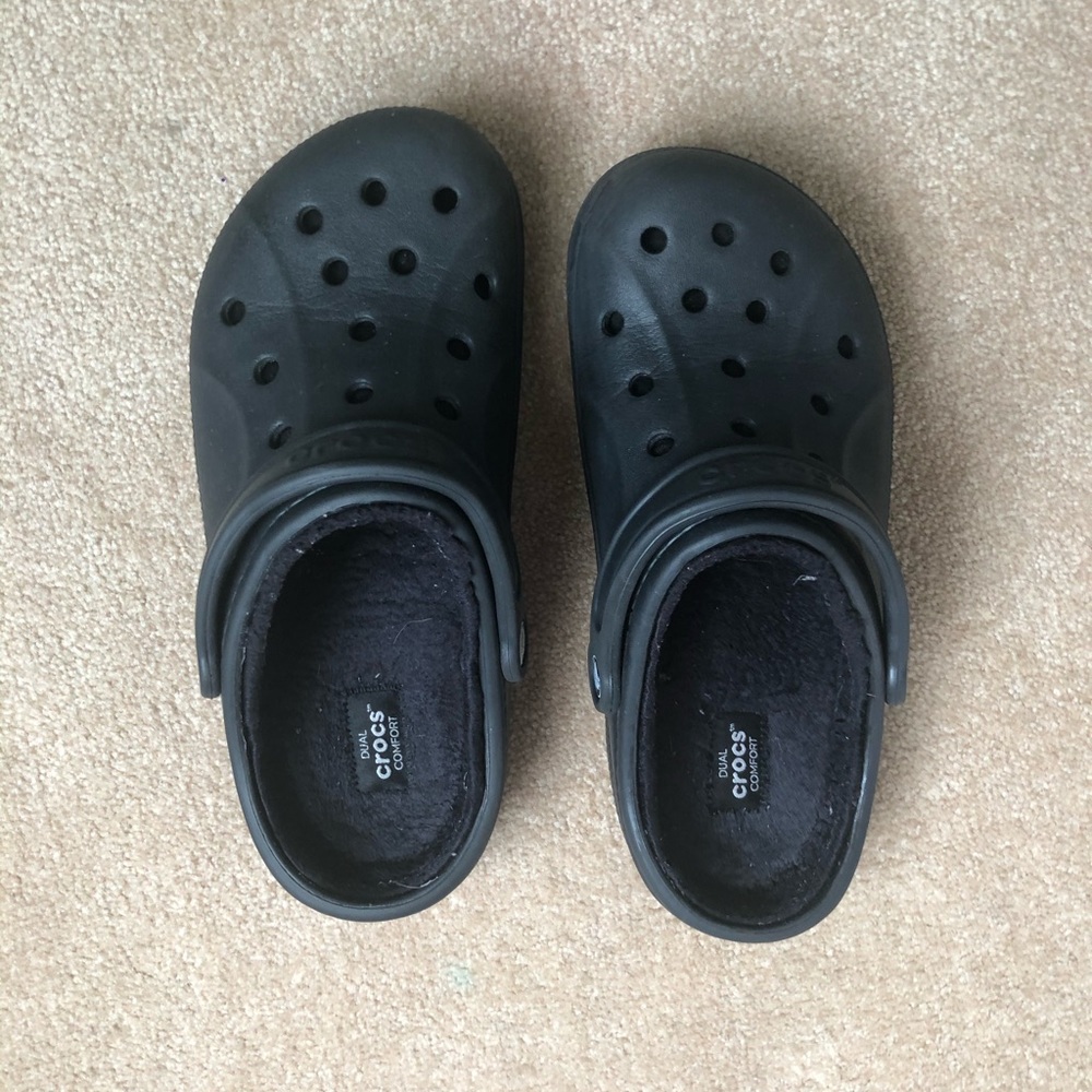 Black fuzzy crocs